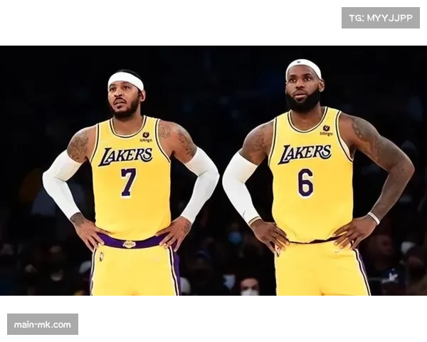 康涅狄格大学中锋里德 篮下守护神展现防守价值 康涅狄格大学中锋里德 篮下守护神展现防守价值